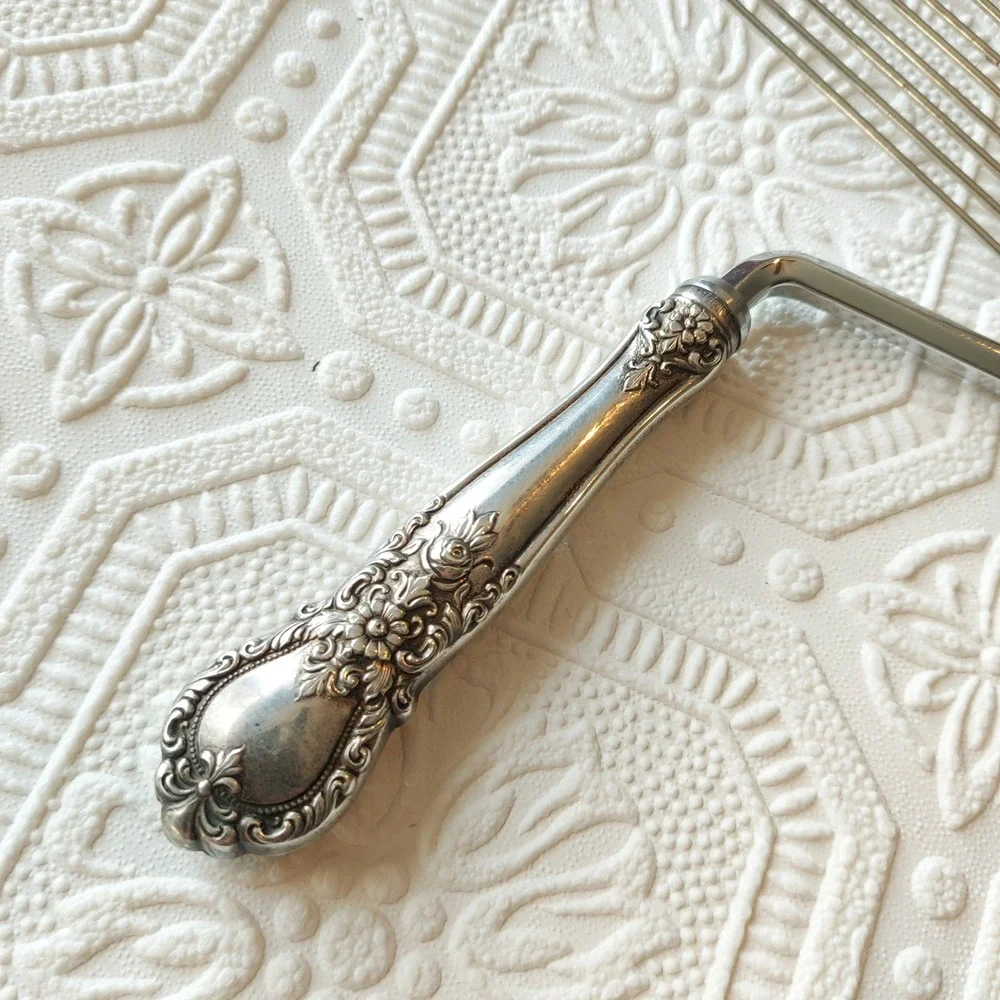 Vintage WEB Sterling Silver Handle Angel Food Cake Breaker Floral Repousse 10x4